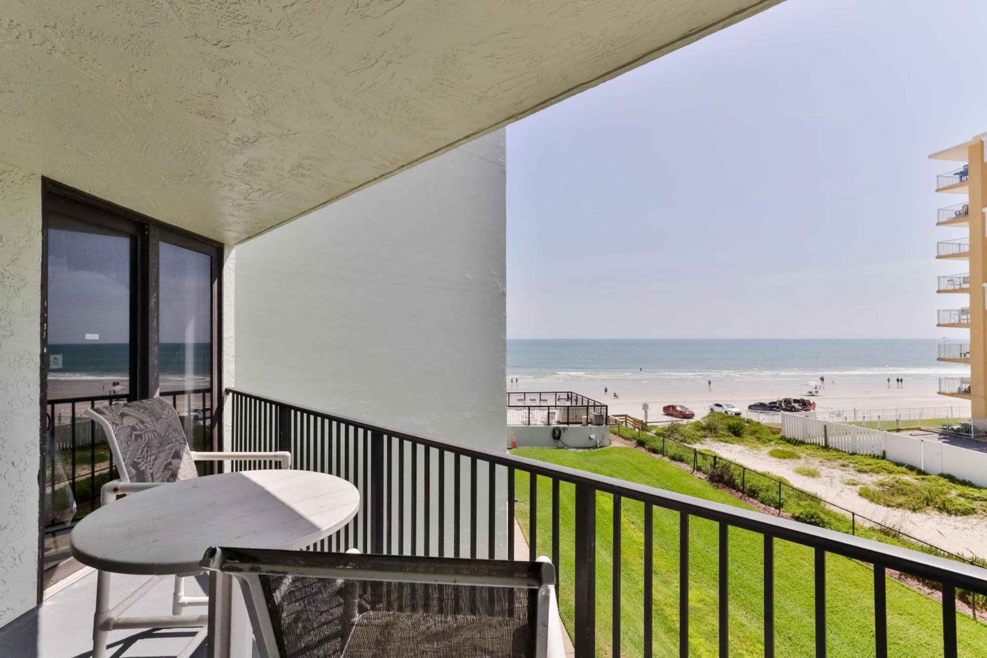 1 Bedroom -1 Bath With Ocean Views At Ocean Trillium 302 New Smyrna Beach Kültér fotó